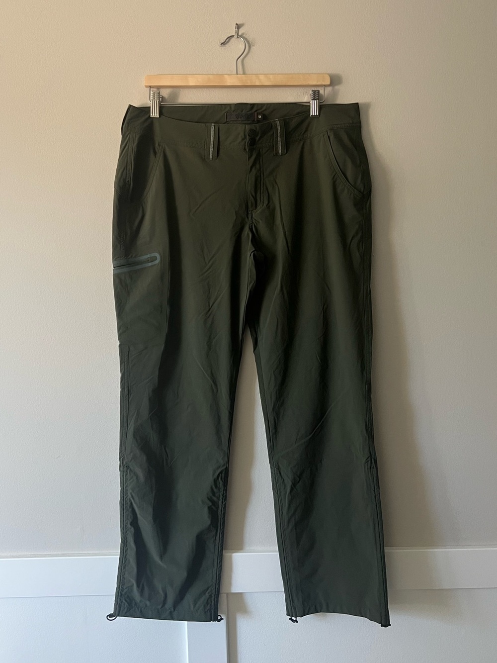 Gramicci Women’s Size 12 Olive Green Nylon Stretch Utility Hiking Cargo Pants